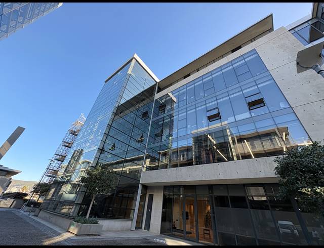 1,587M² OFFICE TO LET IN WOODSTOCK